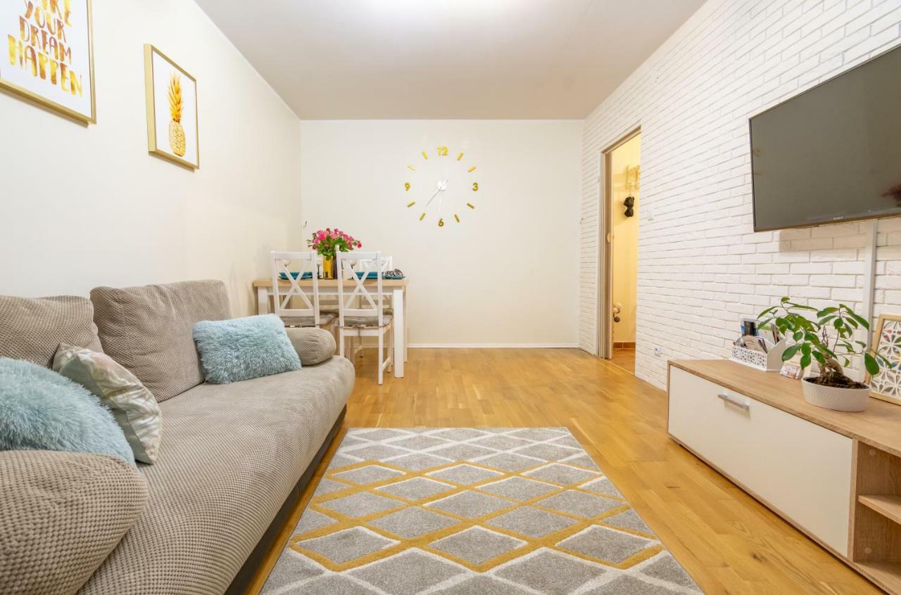 Apartament Optima Ustrzyki Dolne Zewnętrze zdjęcie